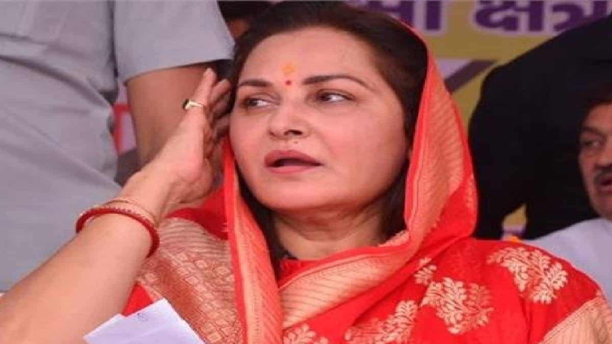 अदालत ने अभिनेत्री Jaya Prada को सुनाई 6 महीने जेल की सजा, जुर्माना भी लगाया, जानिए क्या है पूरा मामला