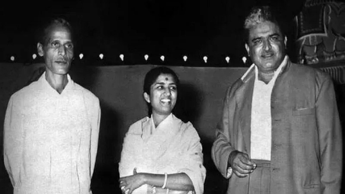 Happy Independence Day : 60 साल पहले सिगरेट की डिब्बी पर लिखी गई थी ‘ऐ मेरे वतन के लोगों’ की लाइनें, रोंगटे खड़े कर देता है शहीदों के बलिदान को समर्पित ये गीत …