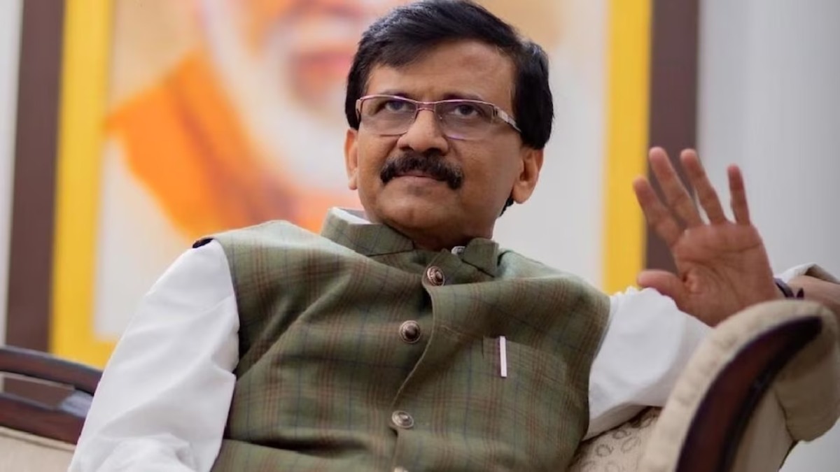 पीएम मोदी के खिलाफ वाराणसी से लड़ीं तो जरुर जीतेंगी प्रियंका, रायबरेली और अमेठी की लड़ाई भी इस बार बीजेपी के लिए होगी कठिन- संजय राउत