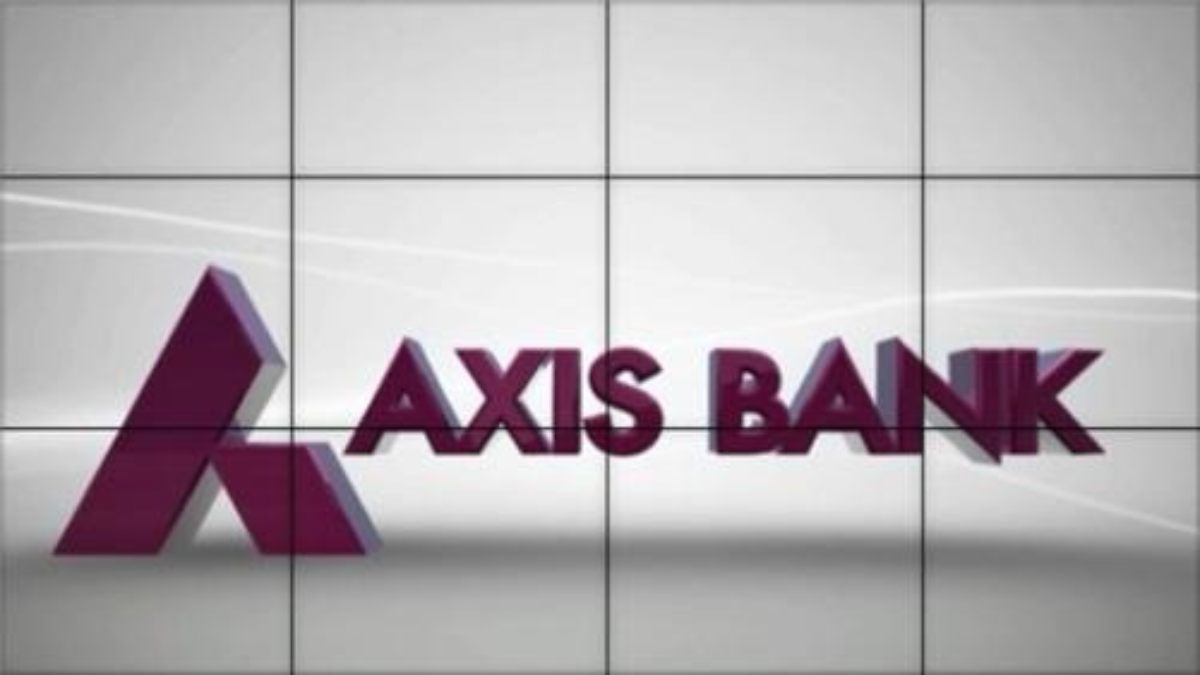 Axis Bank Cut FD Rates: एक्सिस बैंक के खाताधारकों को झटका, फिक्स्ड डिपॉजिट पर घटा ब्याज, जानिए लेटेस्ट रेट