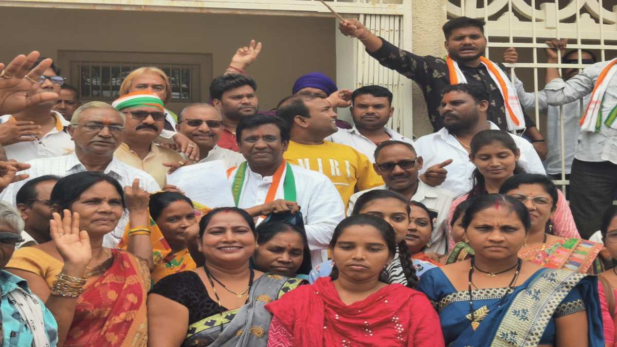 CG Assembly Election 2023 : कांग्रेस विधायक सत्यनारायण शर्मा नहीं लड़ेंगे विधानसभा चुनाव, रायपुर ग्रामीण सीट से पंकज शर्मा ने पेश की दावेदारी
