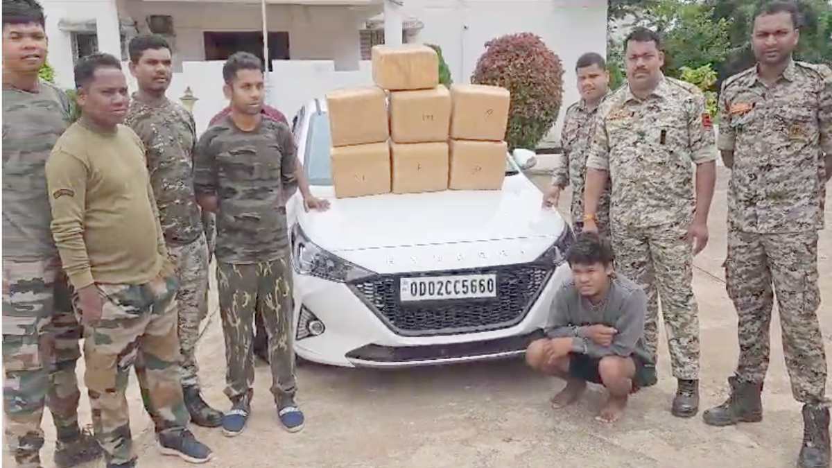 कार से गांजा की तस्करी करते आरोपी गिरफ्तार, 14 लाख का गांजा जब्त
