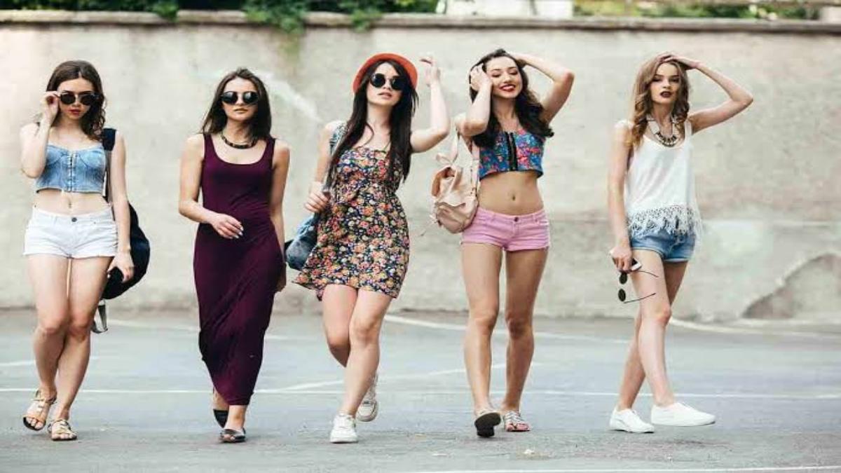 Fashion Tips : Short Hight वाले खुद को लंबा दिखाने के लिए पहनते हैं हाई हिल्स, तो इन Fashion Tips को Follow कर दिखाएं हाईट …