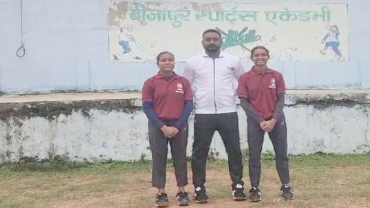 चीन में जौहर दिखाएंगी बस्तर की बेटियां : साफ्टबॉल अंडर 18 भारतीय टीम में रेणुका और विमला का हुआ चयन