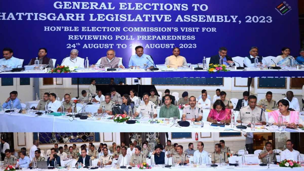 मुख्य निर्वाचन आयुक्त ने कलेक्टर-एसपी समेत अधिकारियों की ली बैठक, निर्वाचन व्यय की मॉनिटरिंग पर निगरानी रखने के दिए निर्देश