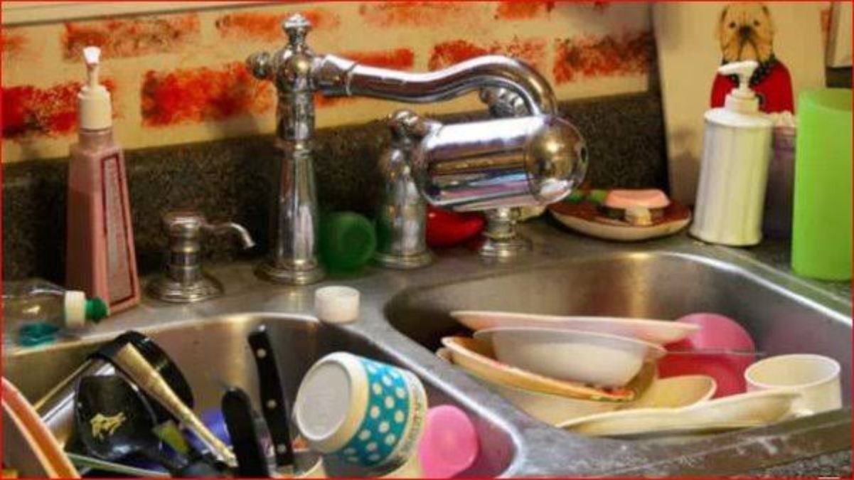 Vastu Tips : वास्तु के अनुसार रात में सिंक में नहीं छोड़ना चाहिए जूठे बर्तन, पड़ता है नकारात्मक प्रभाव …