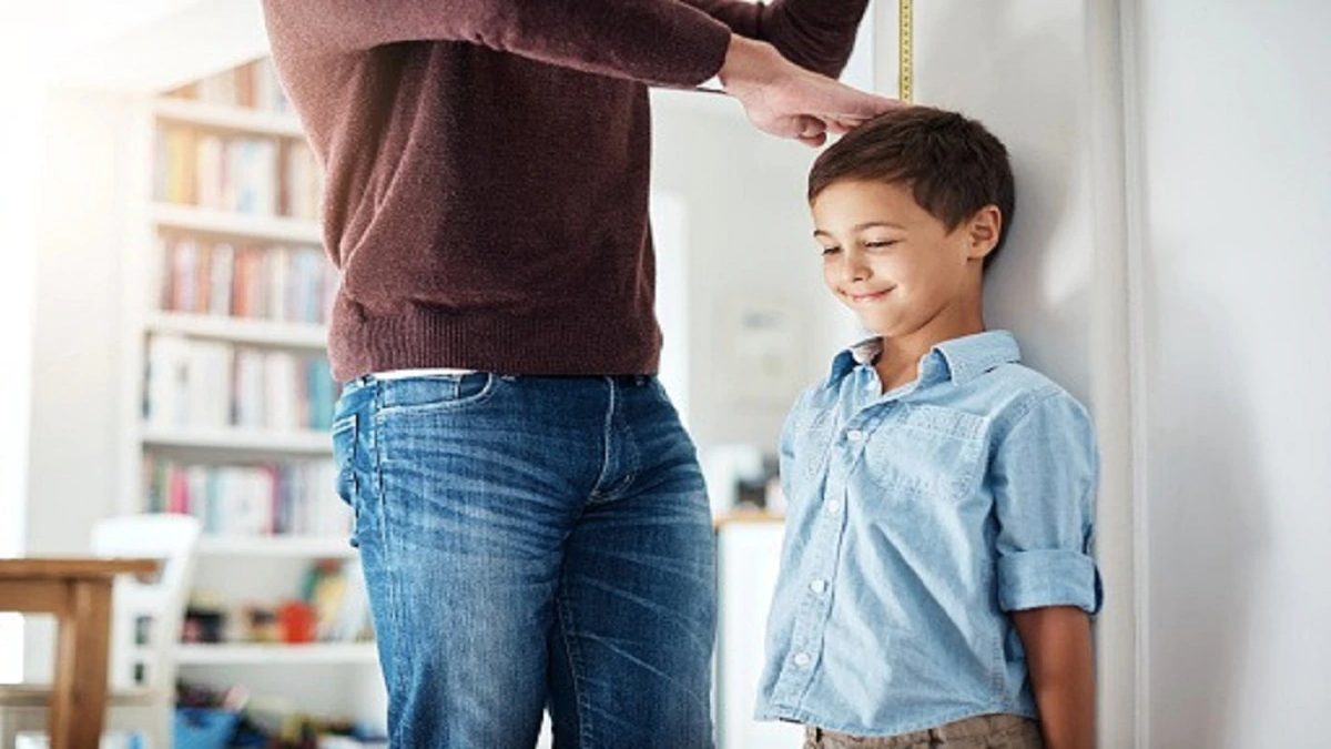 Height Tips: आपके बच्चे की हाइट नहीं बढ़ रही है तो इन टिप्स को करें फॉलो, तेजी से बढ़ेगी लंबाई