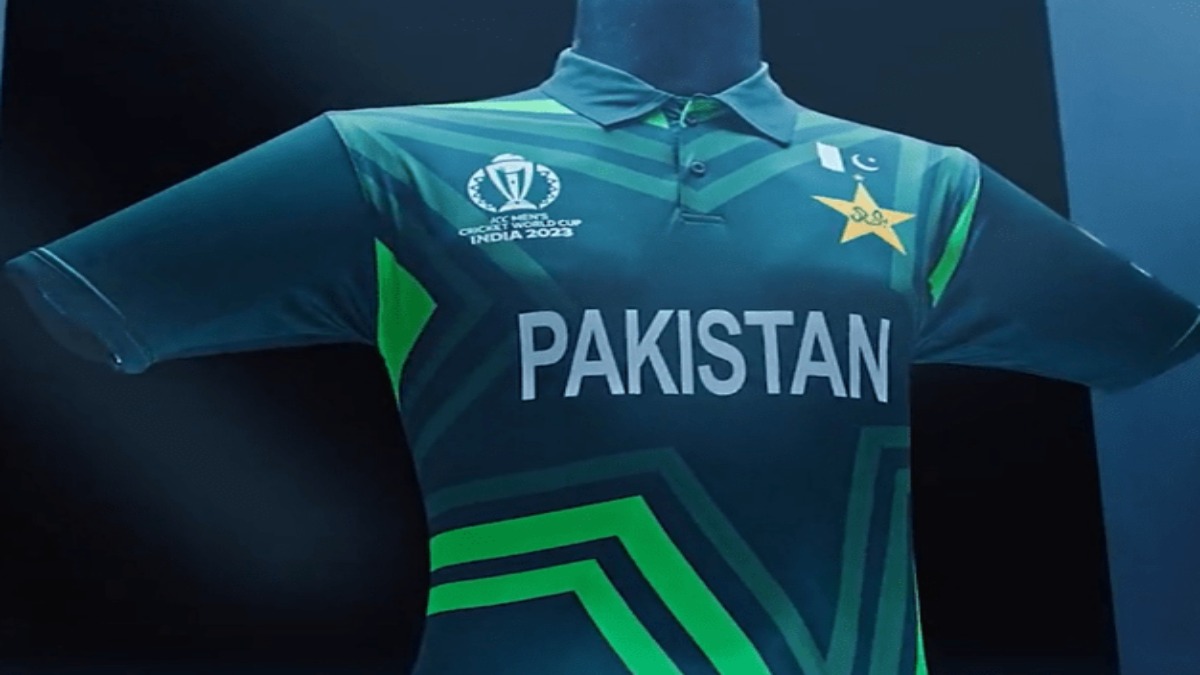 ICC CWC 2023 के लिए पाकिस्तान क्रिकेट टीम ने लॉन्च की अपनी नई जर्सी, इस वेबसाइट से खरीद सकते हैं प्रशंसक