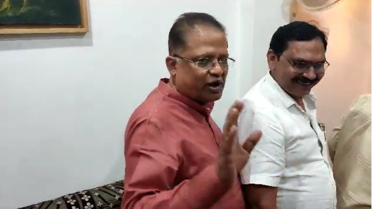 घोषणा पत्र के लिए सुझाव लेने जनता के बीच जा रही बीजेपी, शराबबंदी पर जवाब देने से बचते नजर आए पूर्व मंत्री अमर अग्रवाल, देखिए VIDEO