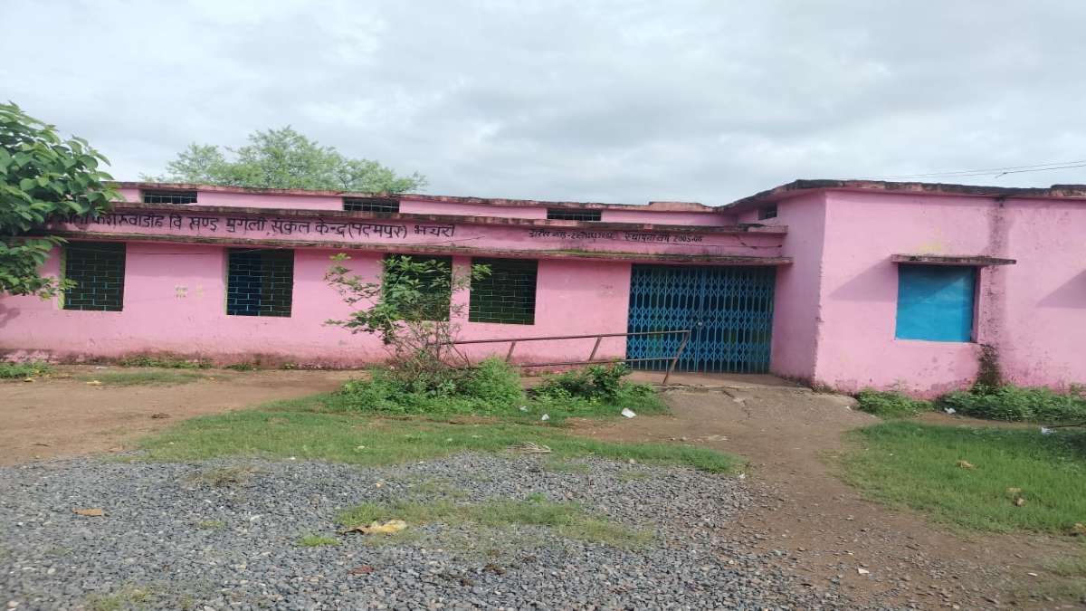 CG NEWS : ग्रामीणों से विवाद प्रधान पाठक को पड़ा भारी, गिरी निलंबन की गाज, इधर संकुल समन्वयक समेत टीचर का वेतन वृद्धि रोकने का आदेश जारी