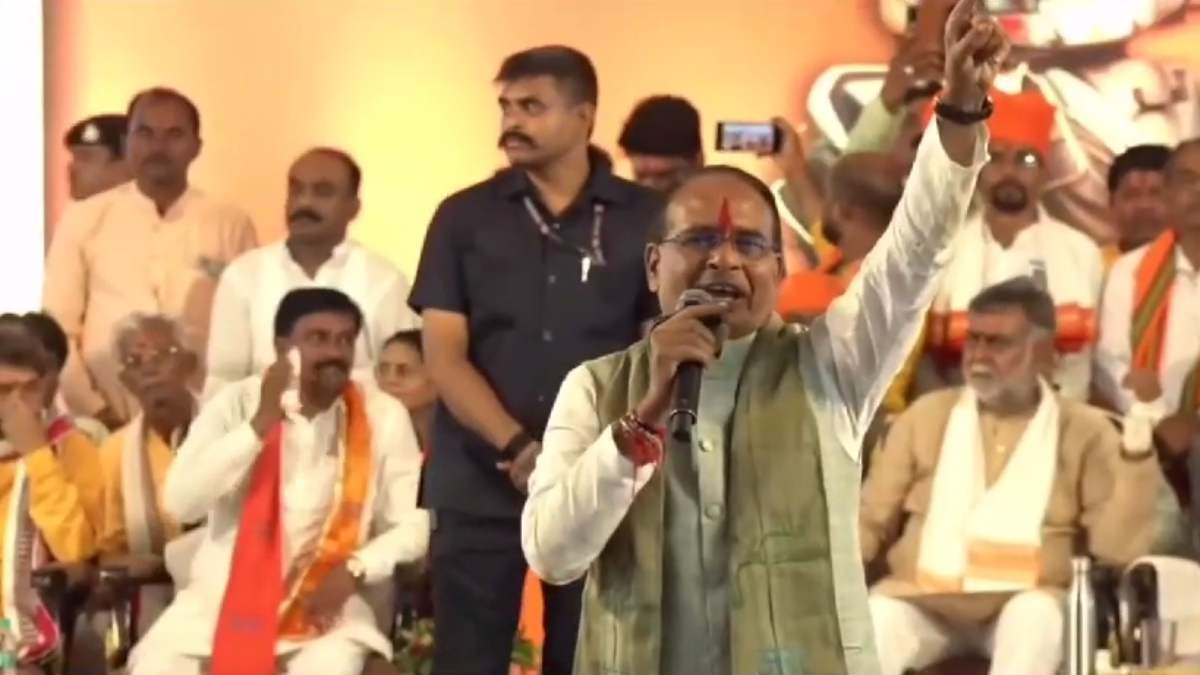 चांद पर चंद्रयान, मेरा भारत महान: CM शिवराज ने ISRO के वैज्ञानिकों और देशवासियों को दी बधाई, एक लाख से अधिक ‘बहनों’ के साथ देखा लाइव