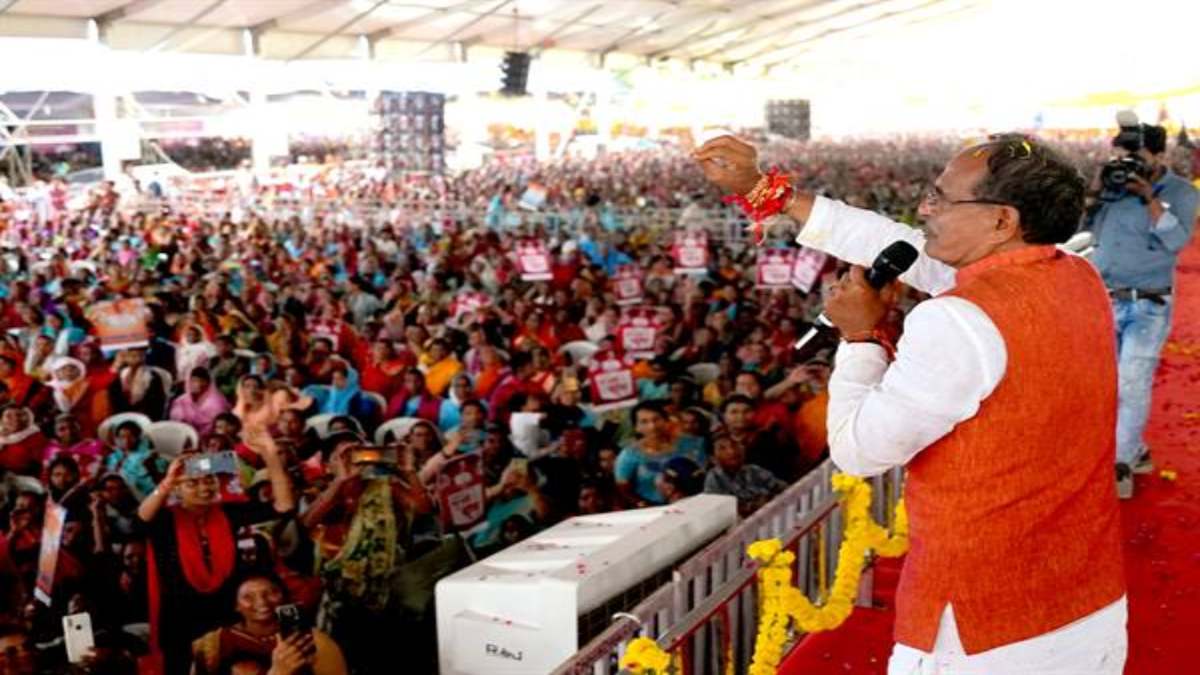 सीएम शिवराज ने छिंदवाड़ा को दी करोड़ों की सौगात: कहा- जिले के विकास में कोई कसर नहीं छोड़ेंगे  