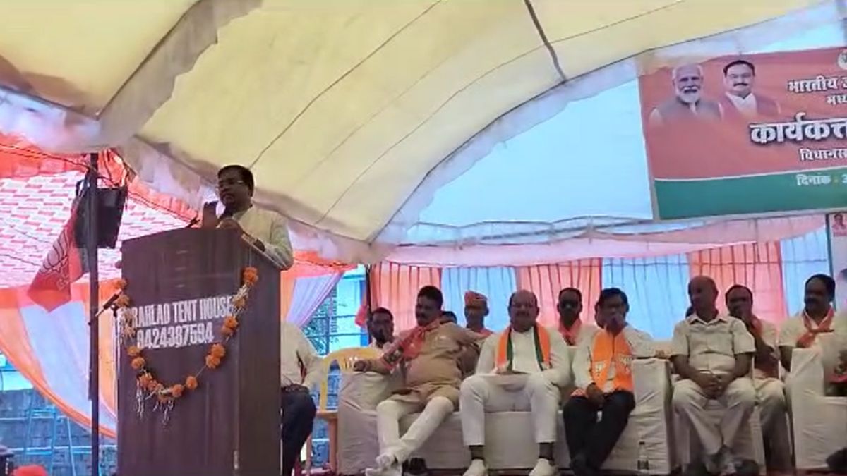 केंद्रीय मंत्री ने जनता से मांगी माफीः फग्गन कुलस्ते बोले- मुझे गाली दे देना लेकिन BJP और भारत माता को कुछ नहीं कहना, दोनों हमारी मां