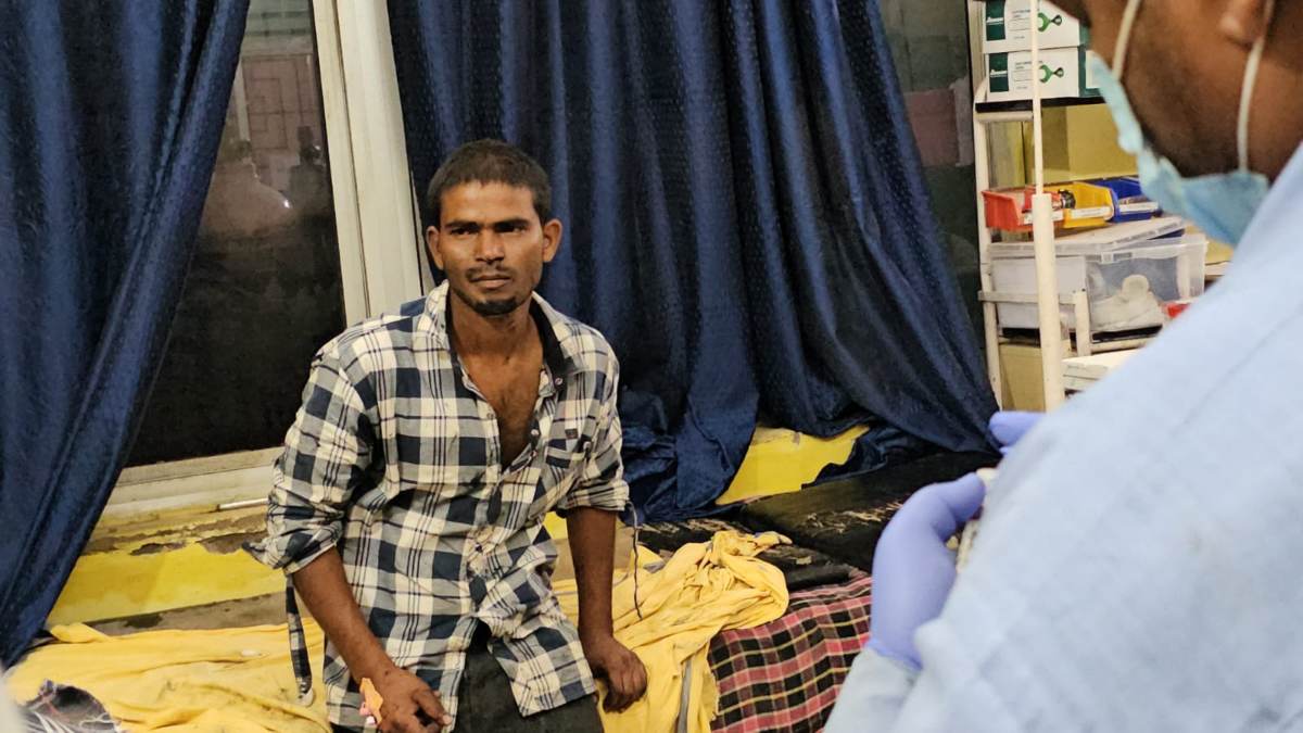 CG NEWS : पेशी में एसडीएम कार्यालय आए युवक ने नशे की हालत में खाया जहर, मौके से हुआ फरार, पुलिस ने ढूंढकर पहुंचाया अस्पताल
