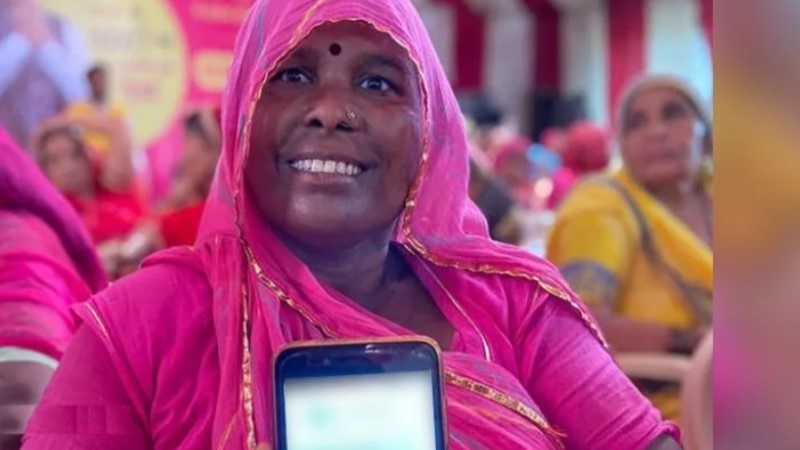 Rajasthan News: पहले चरण में 30 सितम्बर तक स्मार्ट फोन का होगा वितरण