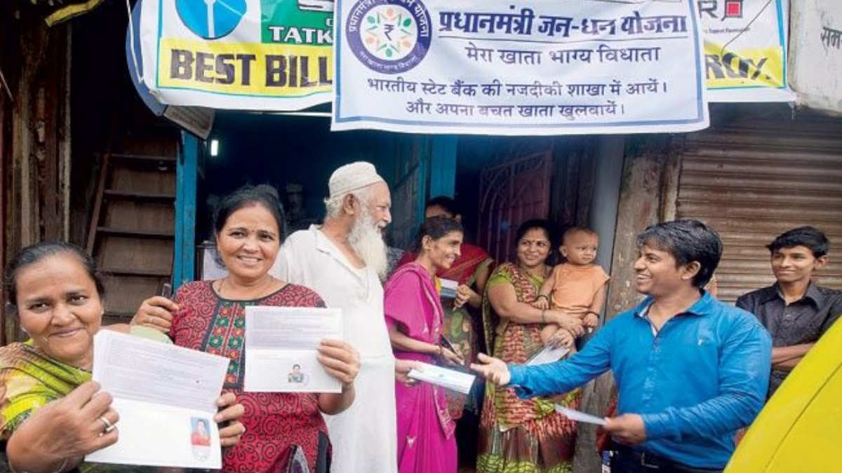 जनधन खातों की संख्या 50 करोड़ के पार, आधे से अधिक खाते महिलाओं के, प्रधानमंत्री मोदी ने करार दिया एक अहम पड़ाव…