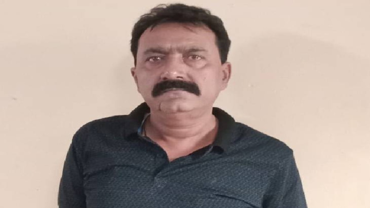 अतीक अहमद के गुर्गे पप्पू गंजिया की कोर्ट में हुई पेशी, अलग-अलग थानों में दर्ज 41 केस