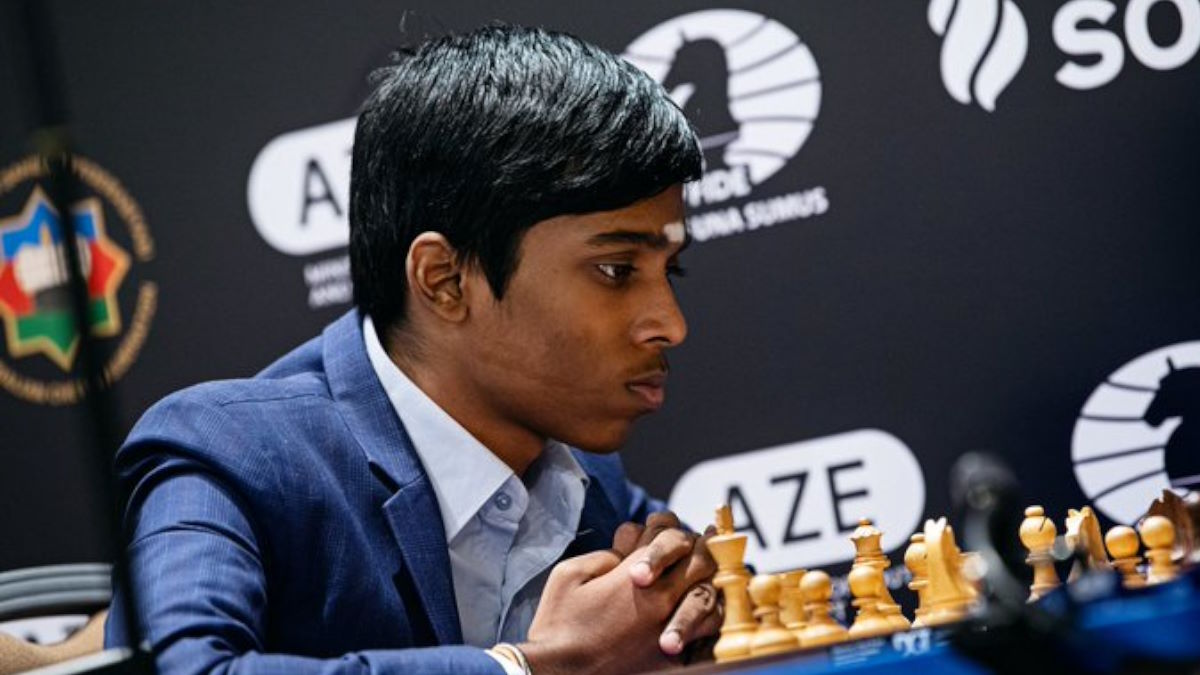 फीडे विश्वकप शतरंज के सेफा में भारत के प्रज्ञानन्दा ने खेला ड्रा, दूसरे सेफा में मैग्नस ने जीता पहला गेम…