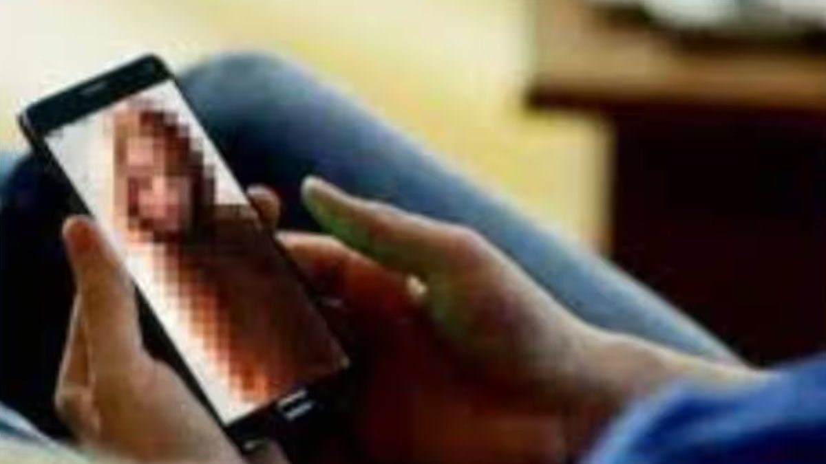 सेक्सटॉर्शन का शिकार हुआ छात्र: आरोपी ने लड़की बनकर किया वीडियो कॉल, दूसरे दिन सुसाइड नोट भेजकर ऐंठे 4 लाख