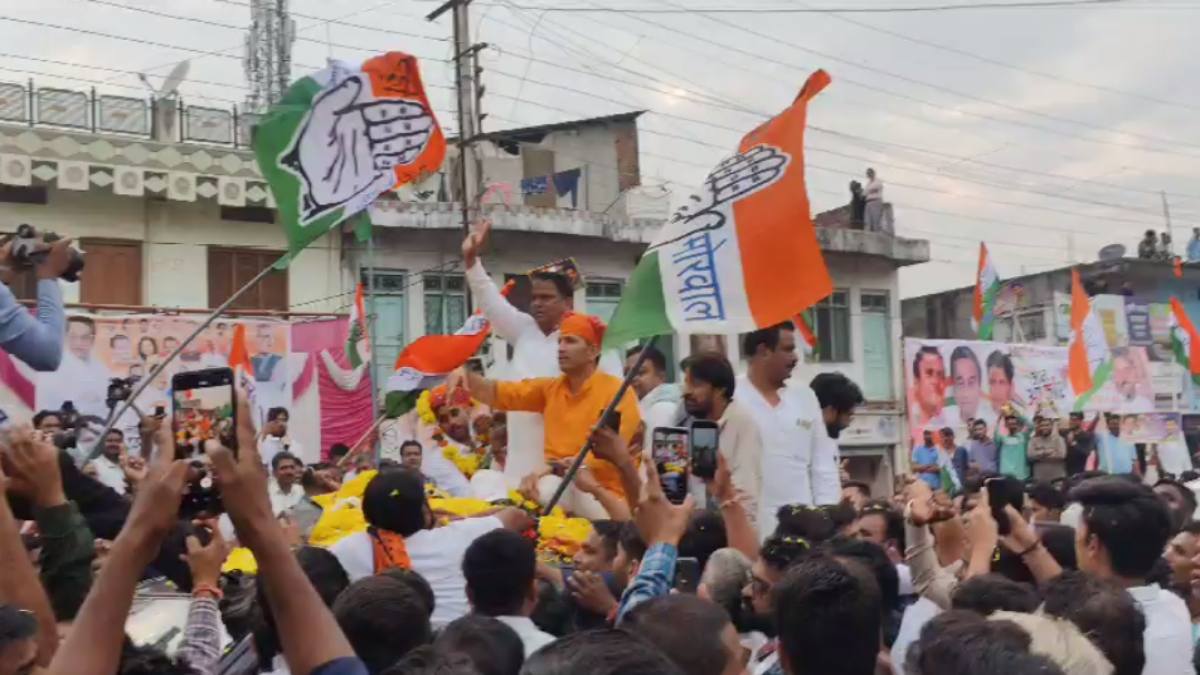 जन आक्रोश यात्रा में शामिल हुए जीतू पटवारी: कहा- कांग्रेस विधायक पार्टी के प्रति वफादार, 50 करोड़ का ऑफिर मिला था, लेकिन बिके नहीं