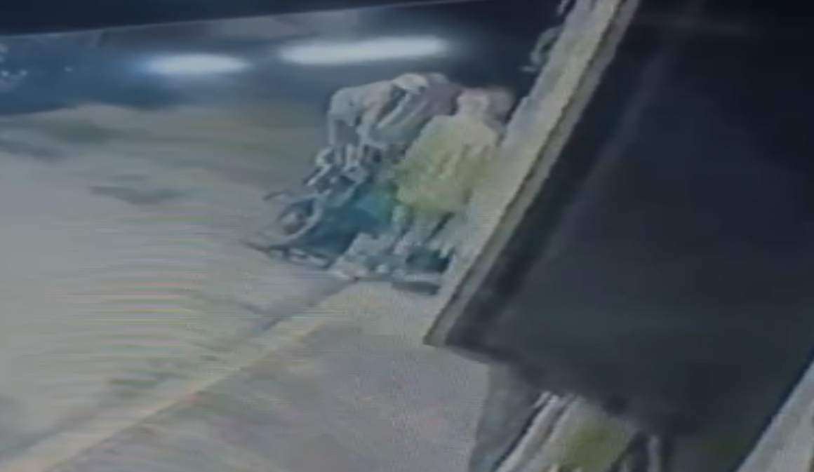 ‘चादर गैंग’ का आतंक, Video: कई घरों को बनाया निशाना, कैश और जेवर पर ही करते हैं हाथ साफ