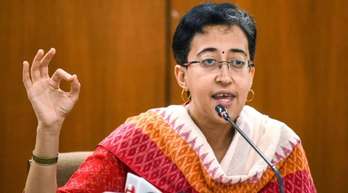सीएम को न बुलाना दुखद: आतिशी