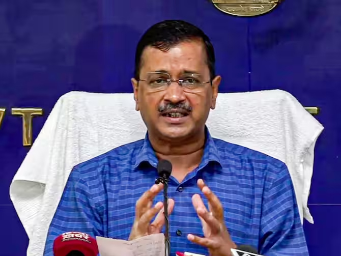 WhatsApp Channel से जुड़े CM अरविंद केजरीवाल, कुछ ही घंटों में हुए 36 हजार से अधिक फॉलोअर्स
