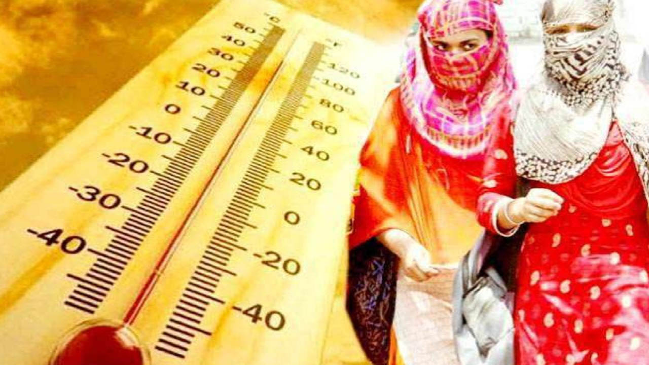 Delhi News: गर्मी-उमस से राहत के आसार नहीं