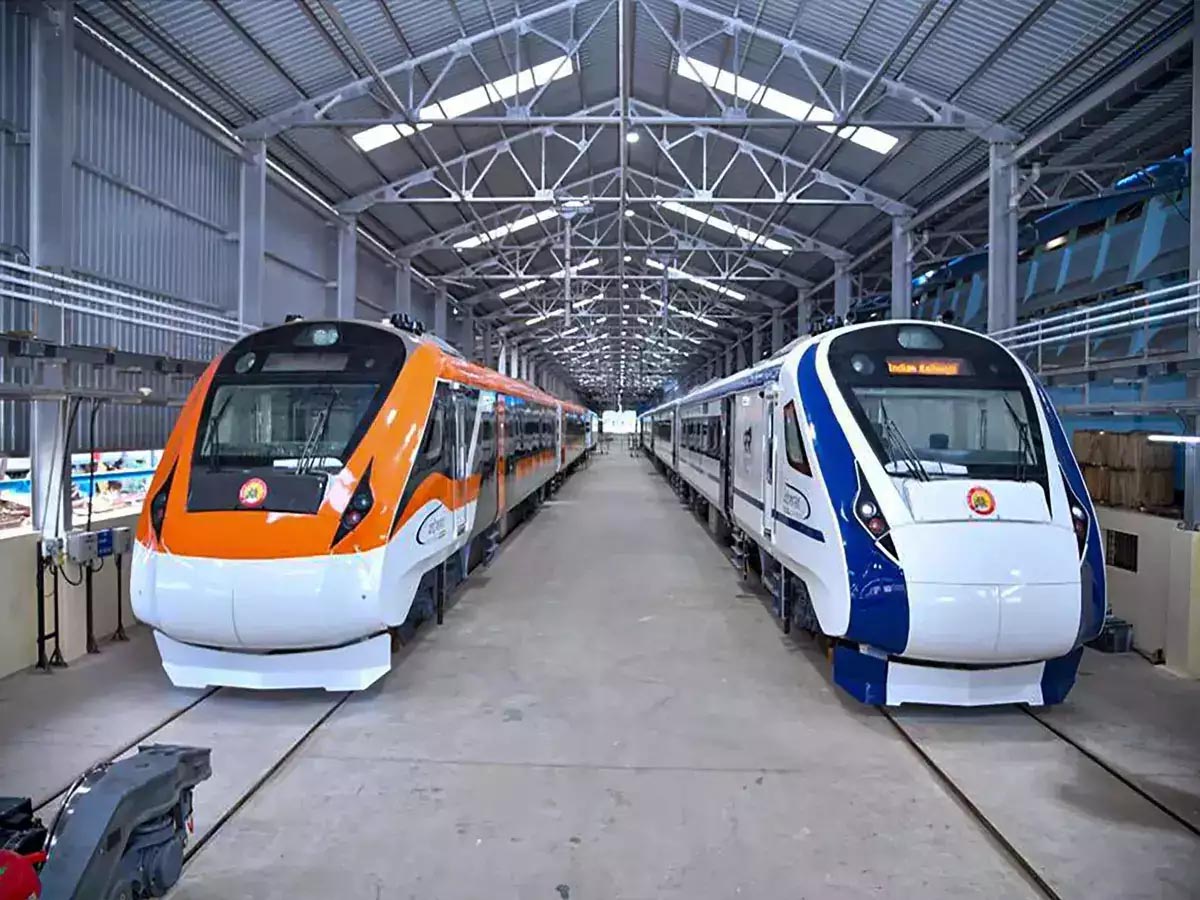 वंदे भारत स्लीपर कोच,मेट्रो अगले साल से शुरू होगी