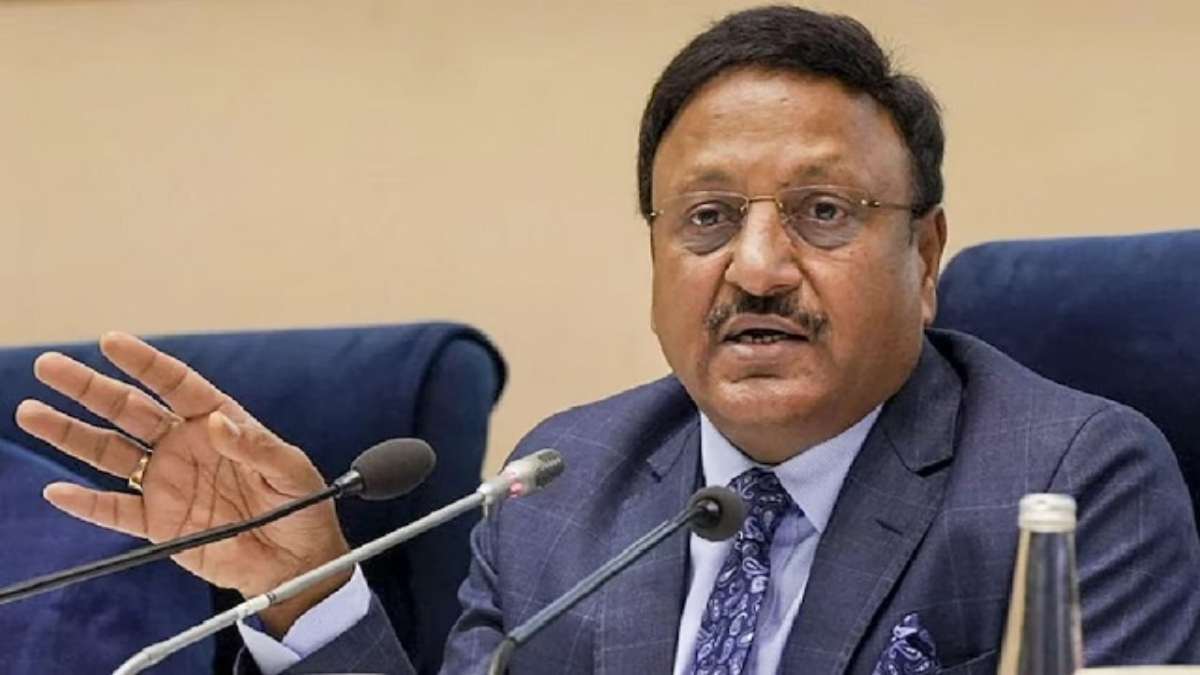 MP में निर्वाचन आयोग की PC: सीनियर सिटीजन के लिए वोटिंग की खास व्यवस्था, राजनीतिक दलों को बताना होगा क्रिमिनल को टिकट क्यों दिया ?