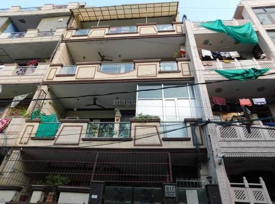दिल्ली में पीजी संचालकों पर कार्रवाई के लिए सर्वे शुरू
