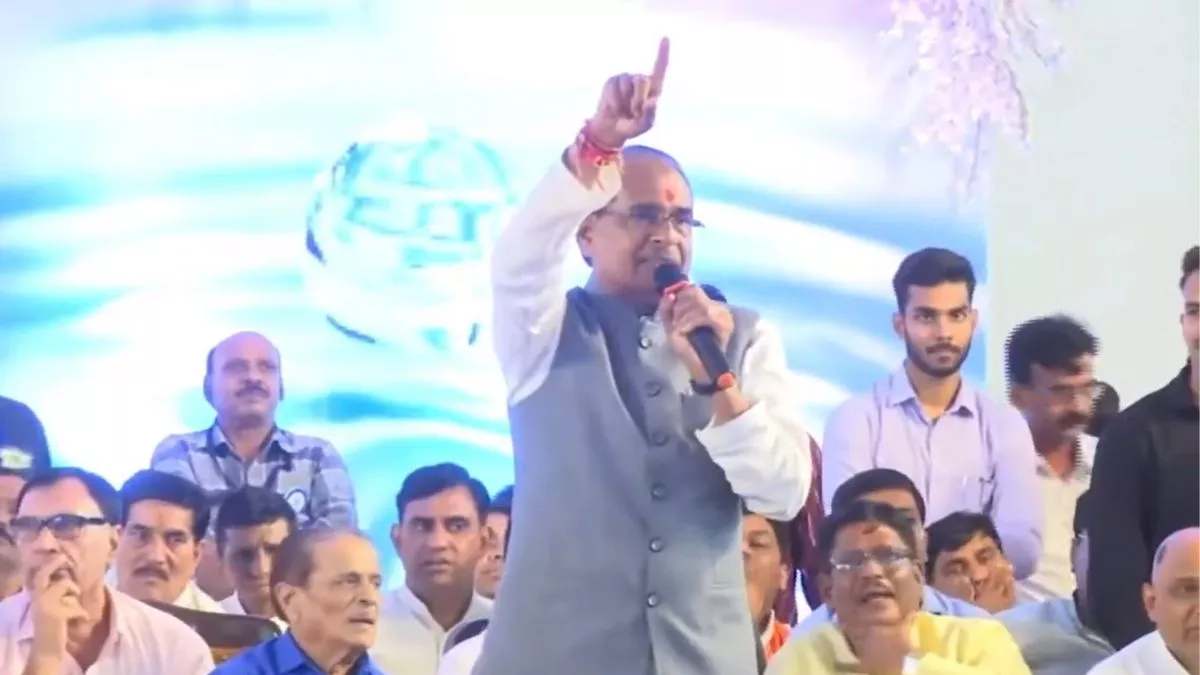CM शिवराज ने दी बड़ी सौगात: कोटवारों का मानदेय किया दोगुना, स्वास्थ्य बीमा का भी मिलेगा लाभ, कहा- कोटवार गांव के गूगल