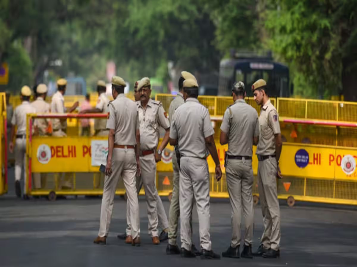 जी-20 के नाम पर गुमराह कर रहा था पुलिसकर्मी