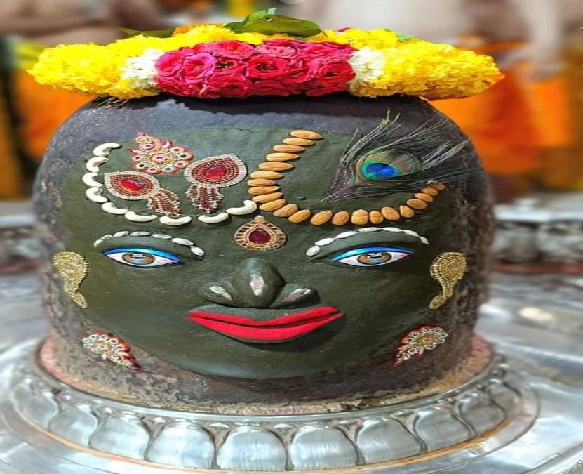 7 सितंबर उज्जैन महाकाल दर्शनः श्रीकृष्ण जन्माष्टमी पर मोर पंख से बाबा का दिव्य श्रृंगार