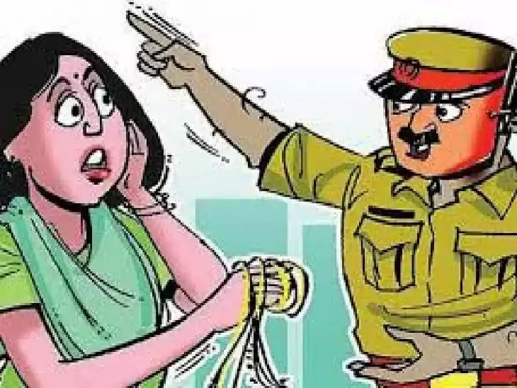 Delhi News: ई-रिक्शा में पर्स-रुपये चुराते महिला को दबोचा