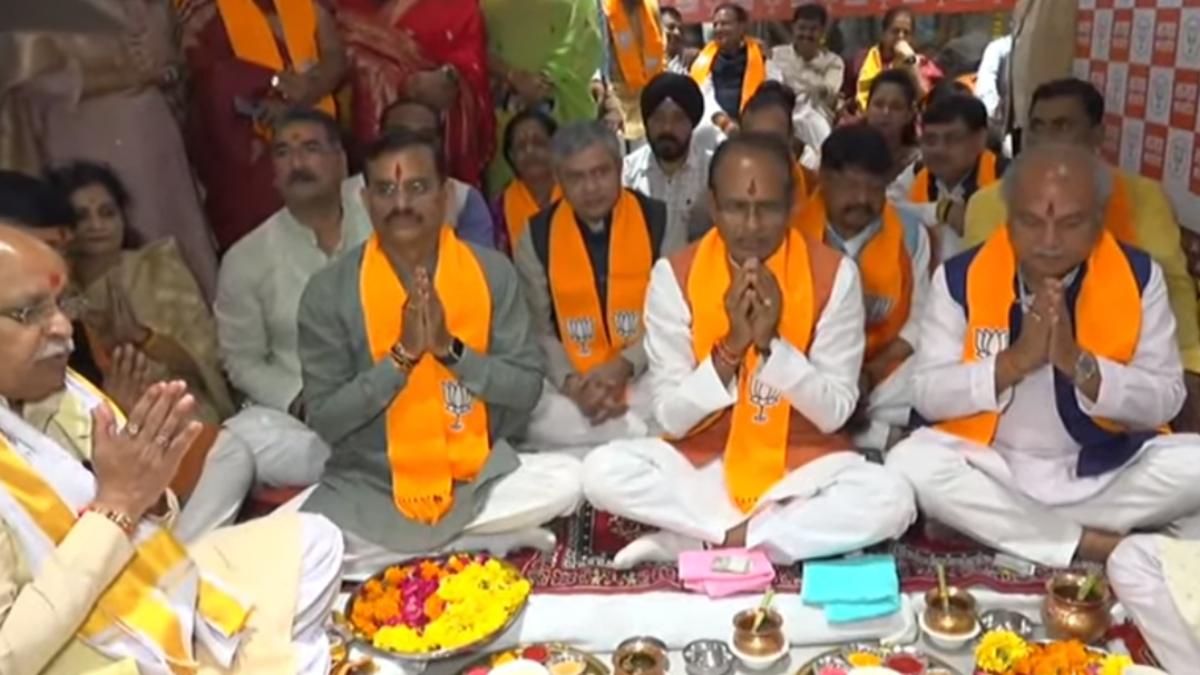 MP में बीजेपी के मीडिया सेंटर का शुभारंभ: CM शिवराज ने कहा- सटीक वार करेगा वॉर रूम, कांग्रेस को सनातन के अपमान का जवाब देना पड़ेगा