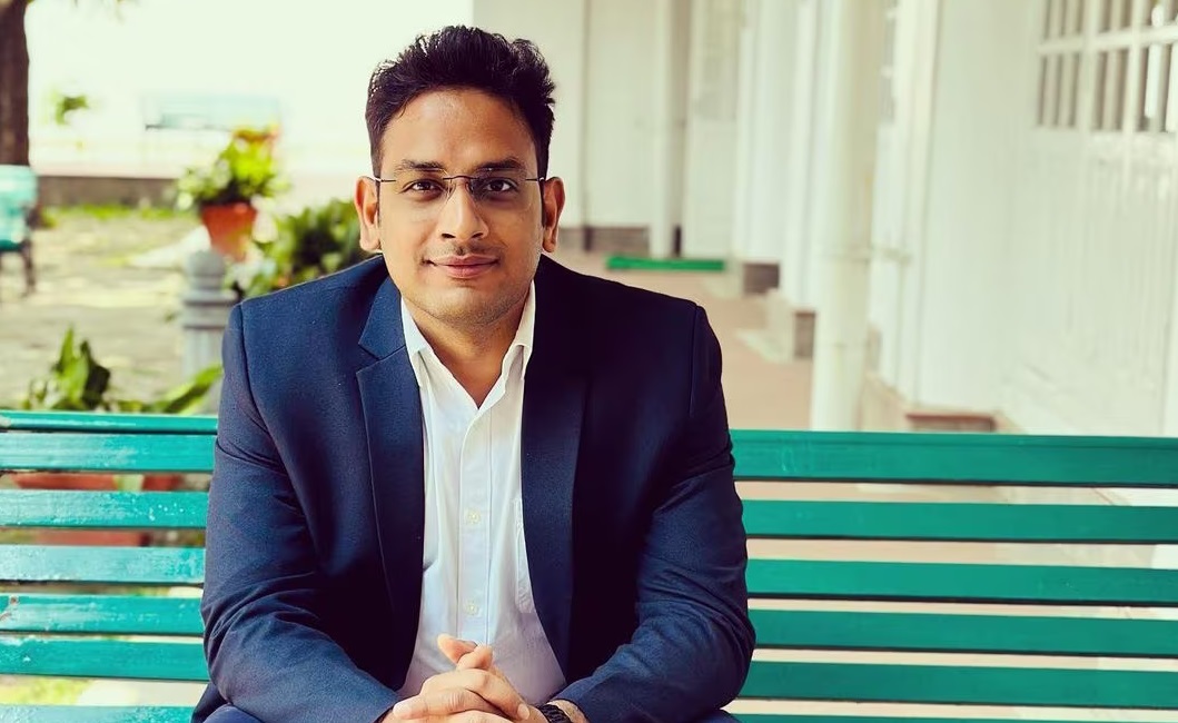 Rajasthan Crime News: अब हनीट्रैप के जाल में फंसे ये IAS अफसर! हाल ही में छत्तीसगढ़ के रायगढ़ में की है शादी