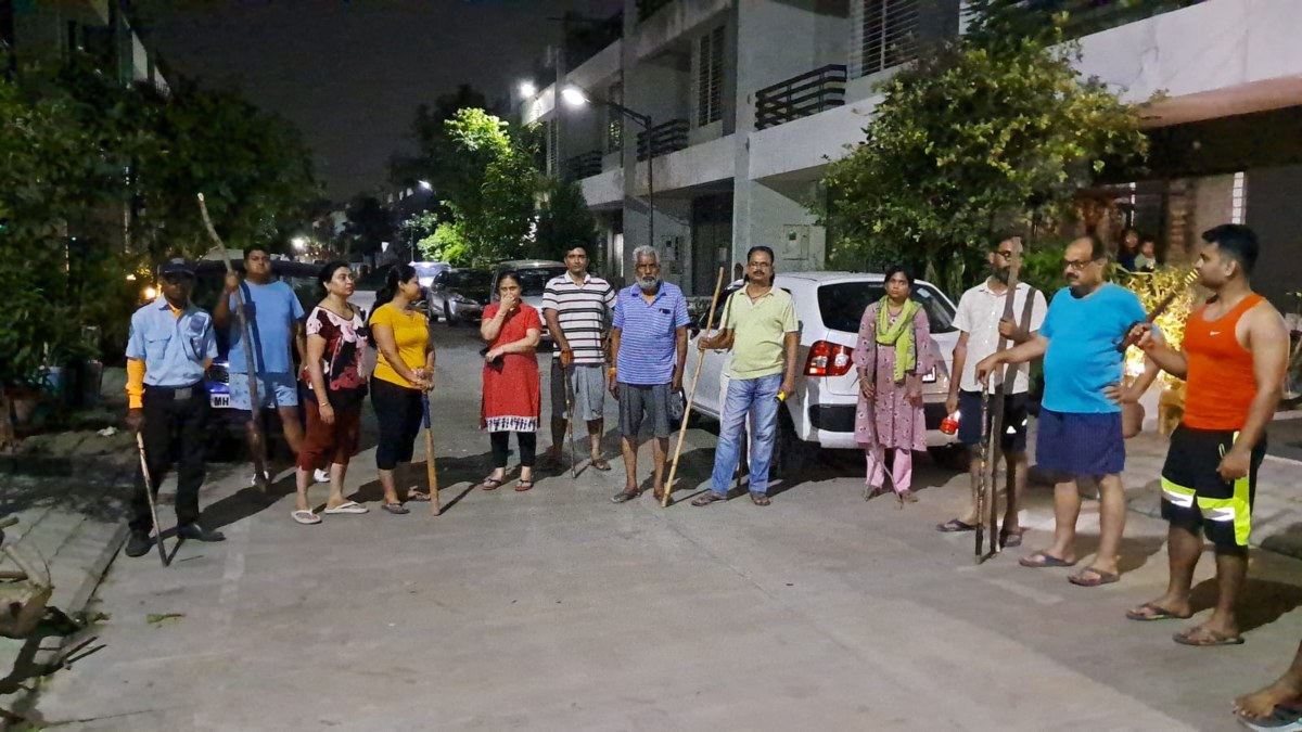 पुलिस की सुरक्षा पर नहीं है भरोसा: चोरों से परेशान पॉश कॉलोनी के रहवासी खुद करते है गश्त  