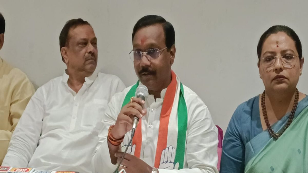 पूर्व मंत्री का बड़ा दावा: कमलेश्वर ने कहा- कांग्रेस 100 प्रतिशत बहुमत से जीतेगी, बीजेपी के एक भी विधायक नही आएंगे