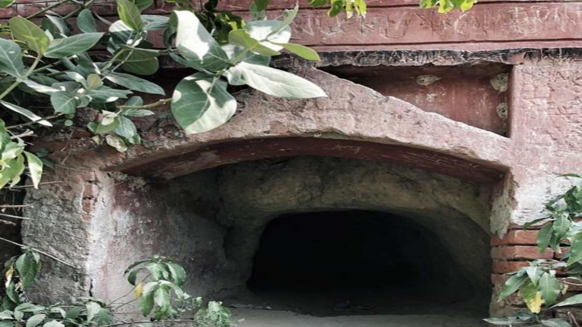 पांडवों का लाक्षागृह या मुस्लिमों का कब्रिस्तान? 53 साल पुराने 108 बीघा जमीन विवाद पर सुनवाई टली
