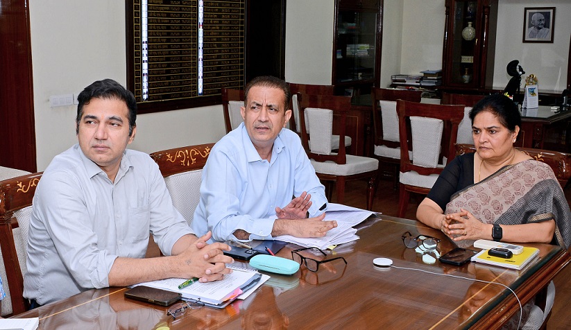 Rajasthan News: बच्चों पर क्षमता से अधिक ना हो पढ़ाई का बोझ, मुख्य सचिव ने कोचिंग संस्थानों को दिए निर्देश