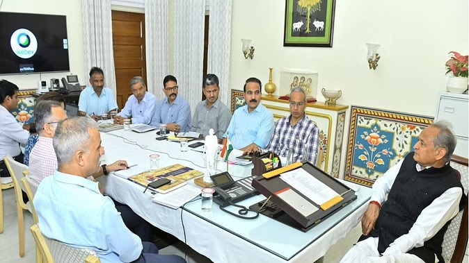 Rajasthan News: सीएम ने देर राल की लॉ एंड ऑर्डर की समीक्षा, फास्ट ट्रैक कोर्ट खोलने केंद्र को भेजेंगे प्रस्ताव