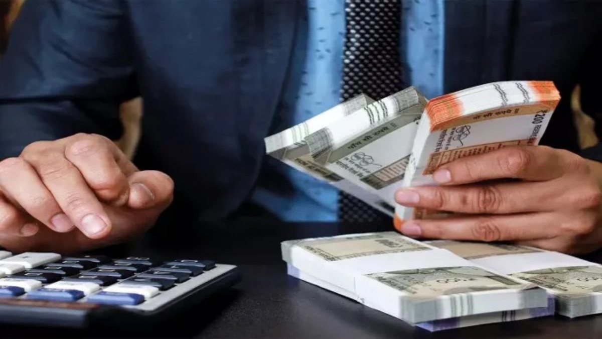 Government Scheme: सरकार का बड़ा तोहफा ! लड़की के जन्म पर मिलेगा 50,000 रुपये कैश, जानिए कैसे करें आवेदन ?