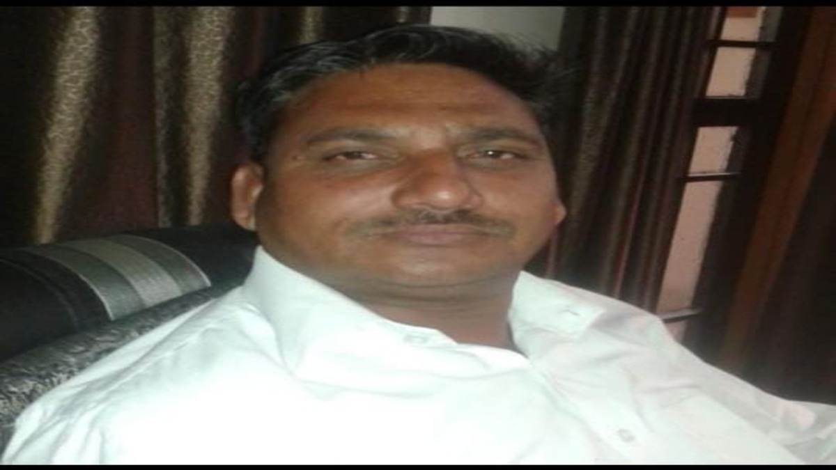 MP में किसान ने की आत्महत्याः कार के भीतर 12 बोर की पिस्टल से खुद को मारी गोली