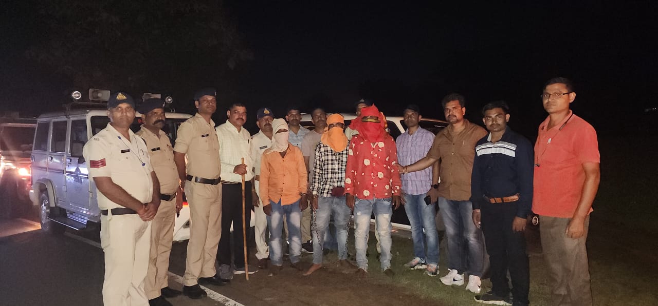 लूट का खुलासा: पुलिस ने 3 आरोपियों को किया गिरफ्तार, 2 दिन पहले घर में घुसकर वारदात को दिया था अंजाम