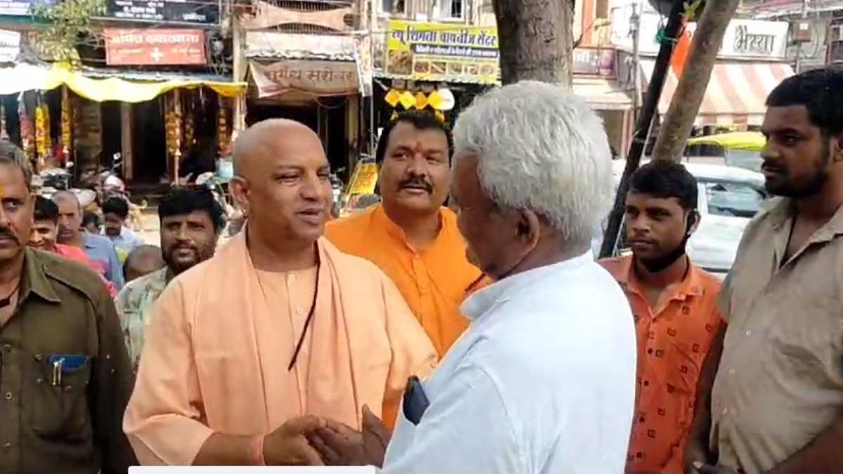 इंदौर पहुंचे CM योगी के हमशक्लः विजेंद्रनाथ ने युवाओं को राजनीति में आगे बढ़ाने पर दिया जोर, 13 सितंबर को एमपी आएंगे यूपी के सीएम योगी आदित्यनाथ