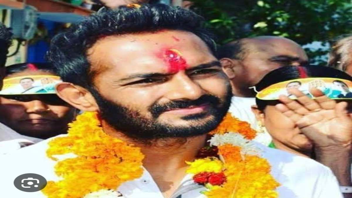 टिकट को लेकर कांग्रेस में खींचतान तेज: संजीव सक्सेना के समर्थकों ने कमलनाथ से की टिकट की मांग, पीसी शर्मा बोले, इन सब से कुछ नहीं होने वाला