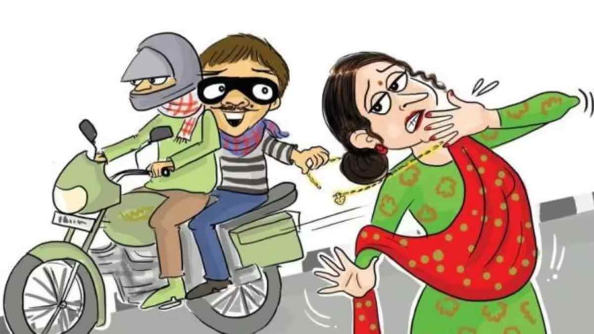 Indore Crime: दो बदमाशों ने चेन स्नेचिंग की वारदात को दिया अंजाम, घटना CCTV में कैद, पुलिस जांच में जुटी