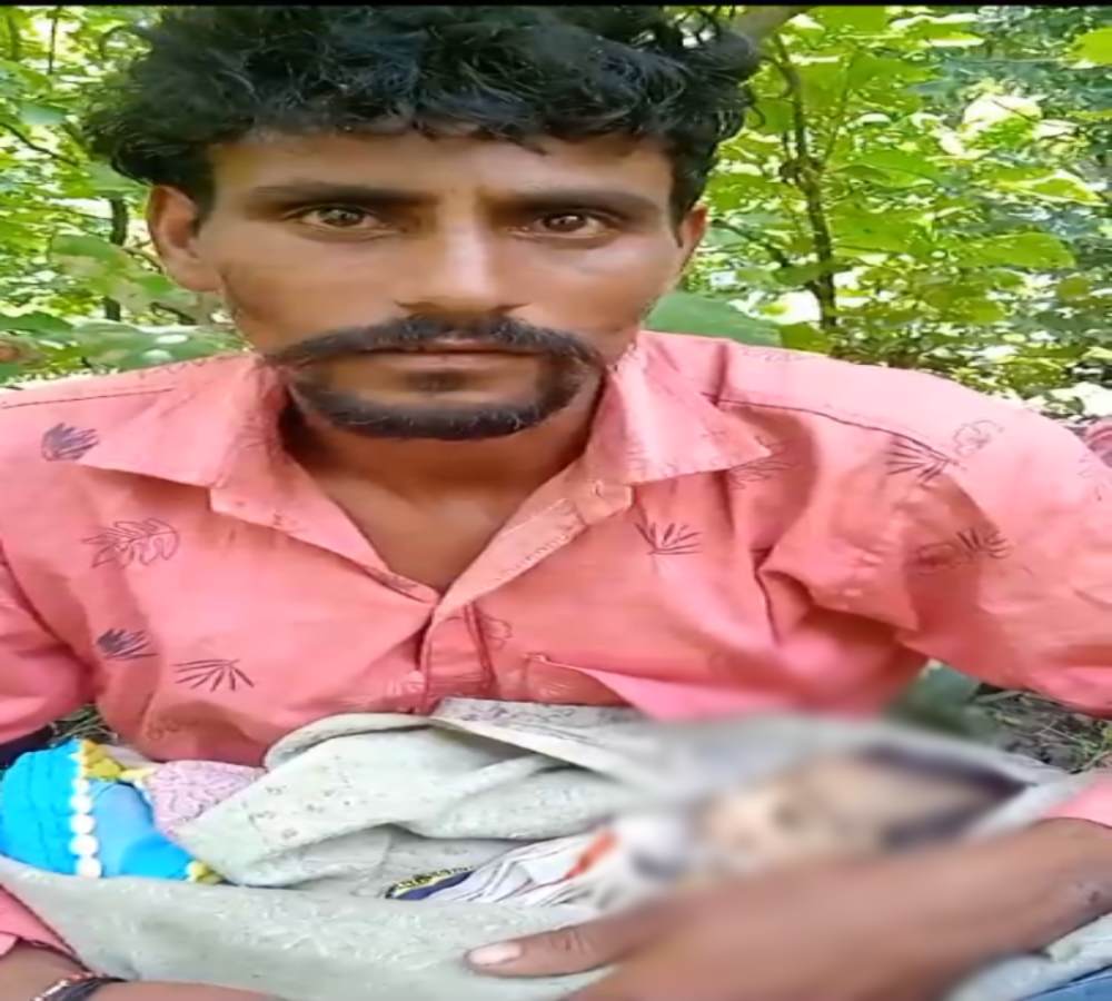 इलाज ना मिलने से मासूम की मौत: परिजन बोले- 10 बजे लेकर आए थे अस्पताल, लेकिन डॉक्टर गायब मिले, नर्सों ने भी नहीं देखा