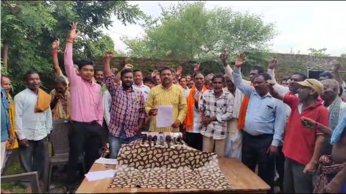 CG BREAKING : अमित शाह के दौरे से पहले भाजपा को बड़ा झटका, टिकट नहीं मिलने से नाराज बीजेपी नेता श्याम तांडी सैकड़ों कार्यकताओं के साथ करेंगे कांग्रेस प्रवेश, सीएम बघेल दिलाएंगे सदस्यता